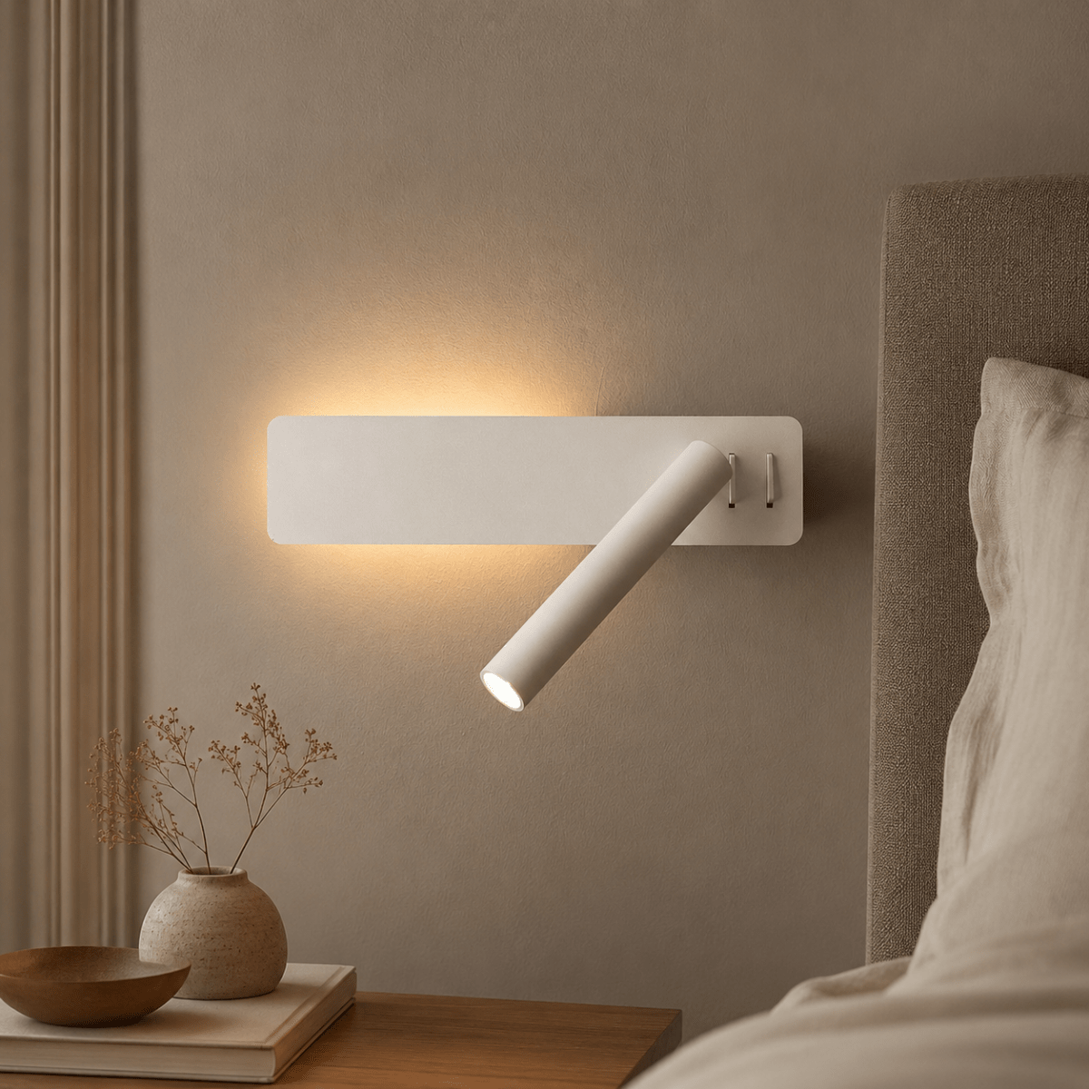 Rotatable LED lamp for flexible bed and reading illumination