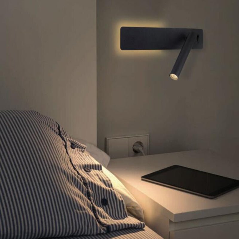 Rotatable LED lamp for flexibly adjustable bedside lighting