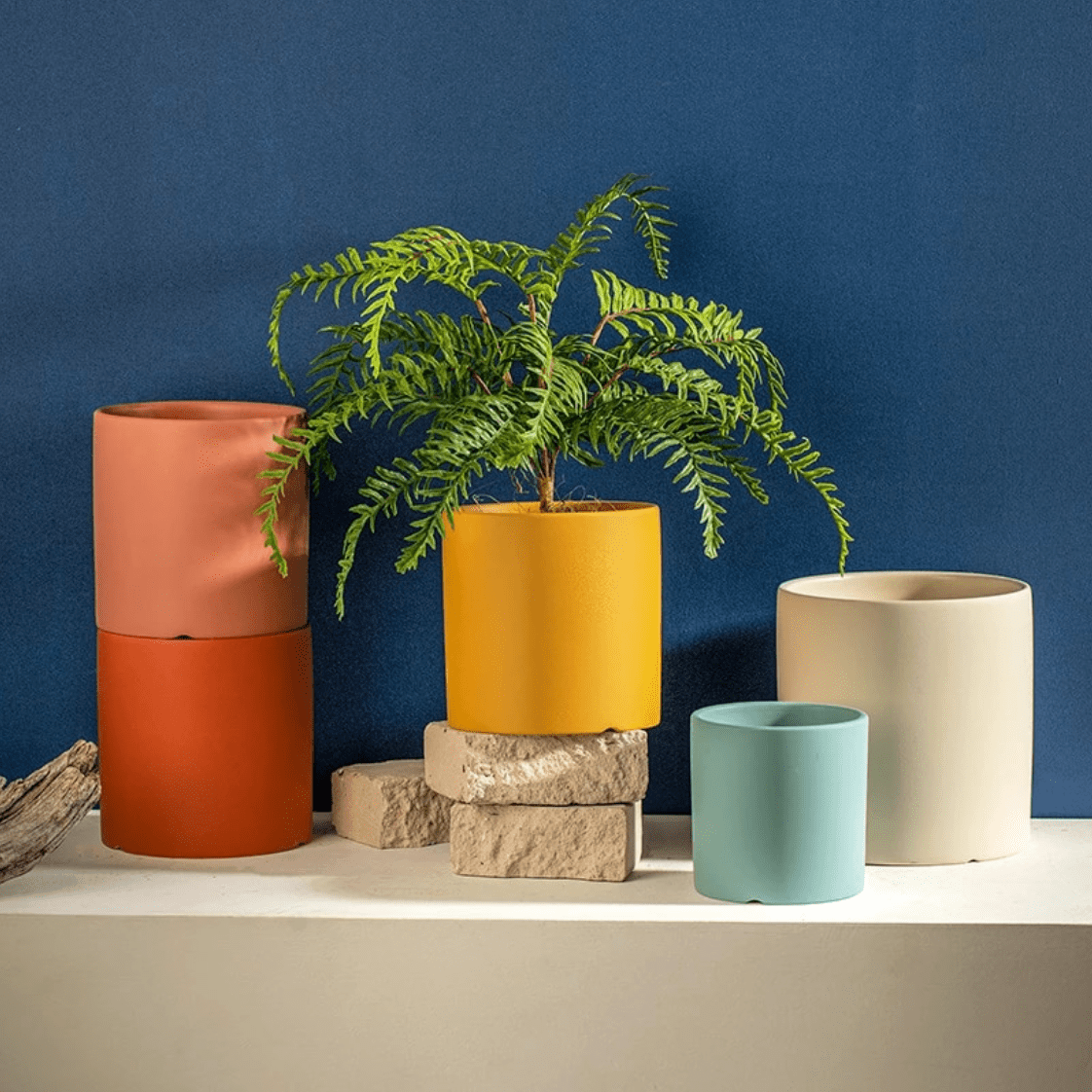 Elegant Ceramic Flowerpot with Saucer