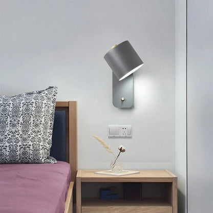 Minimalist wall lamp with plug for flexible lighting