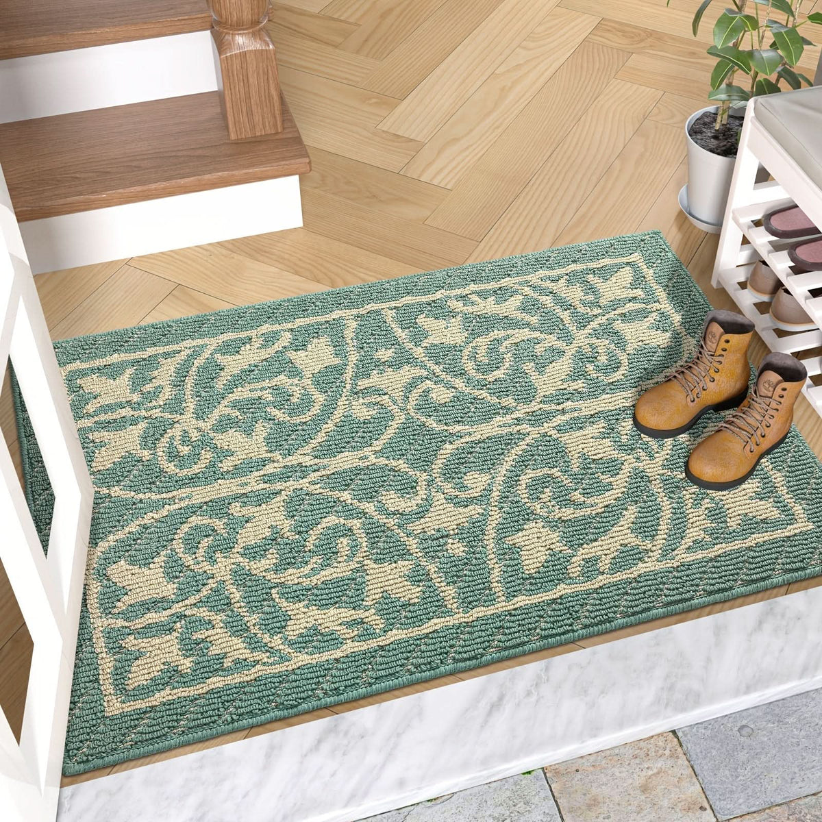 Low profile non-slip indoor entryway mat