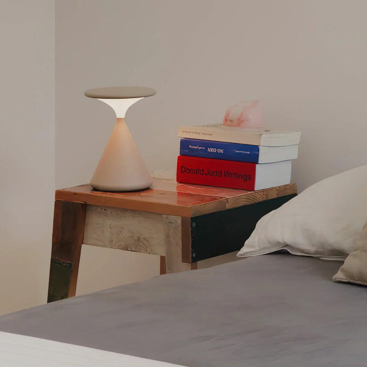 Wireless Hourglass Table Lamp for Modern Homes
